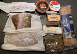 Skagenfood måltidskasse ingredienser med frisk fisk og kød